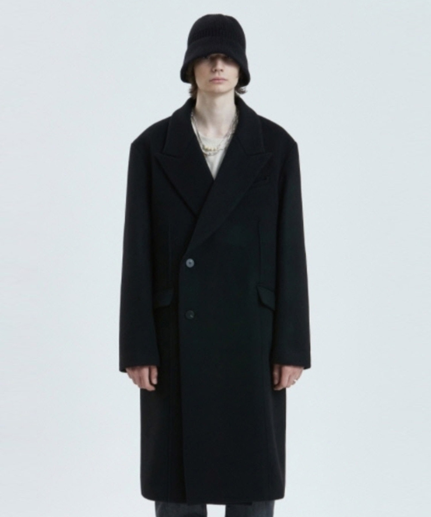 CUT-OFF DOUBLE BREASTED COAT black