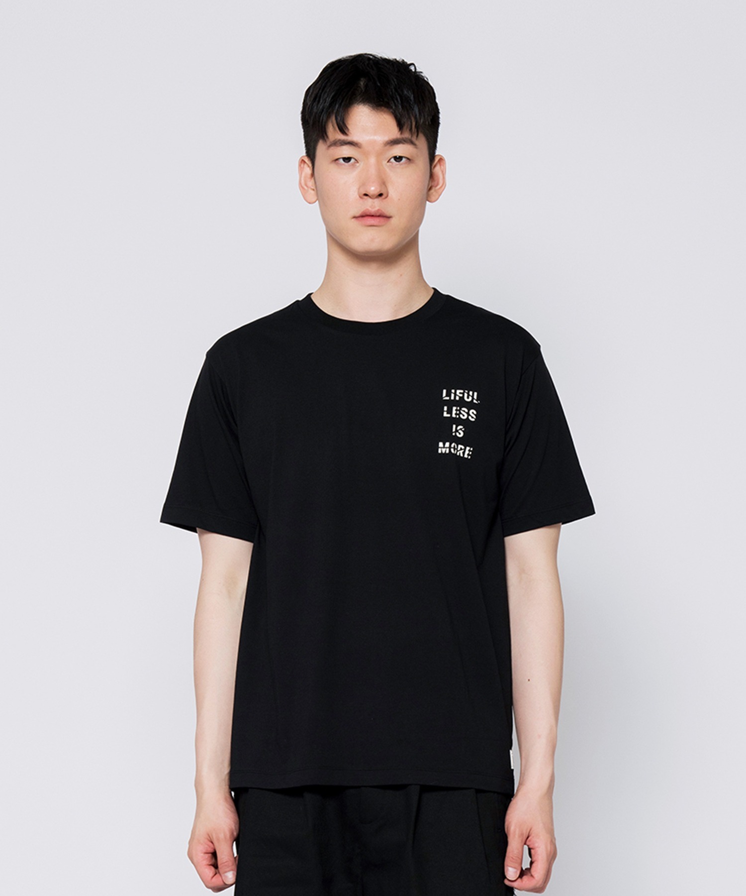 LESS IS MORE TEE black